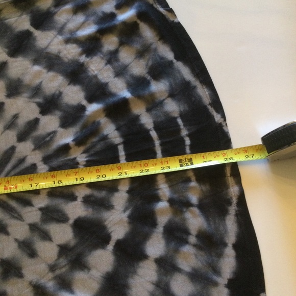 Jessica Simpson Laurie Crochet-Trim Tie-Dye Top. - Picture 9 of 9